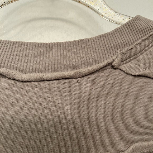 FairTrade Soft Cream Sherpa Long-sleeve Jersey Crop Top - Picture 11 of 12